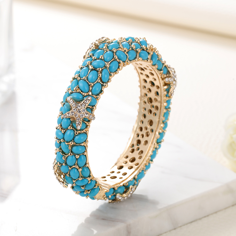 Sally's Paradise Christmas gif - Paradise Jewelry & Watches Dolphin Mall 评论和价格