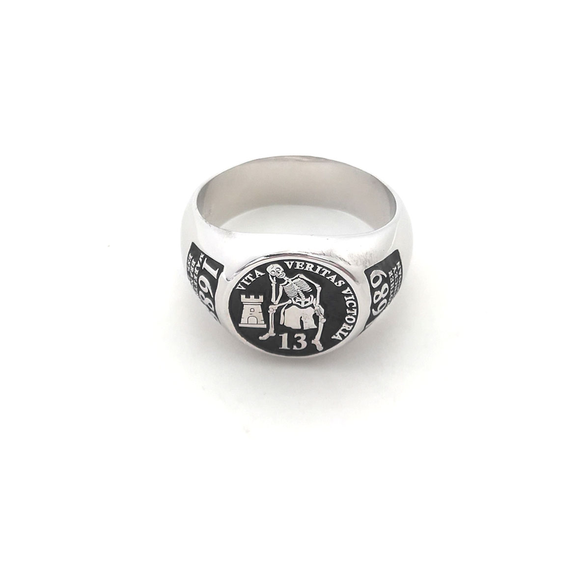 Custom Engraved 17mm Round Top - Statement Cocktail Ring 评论和价格