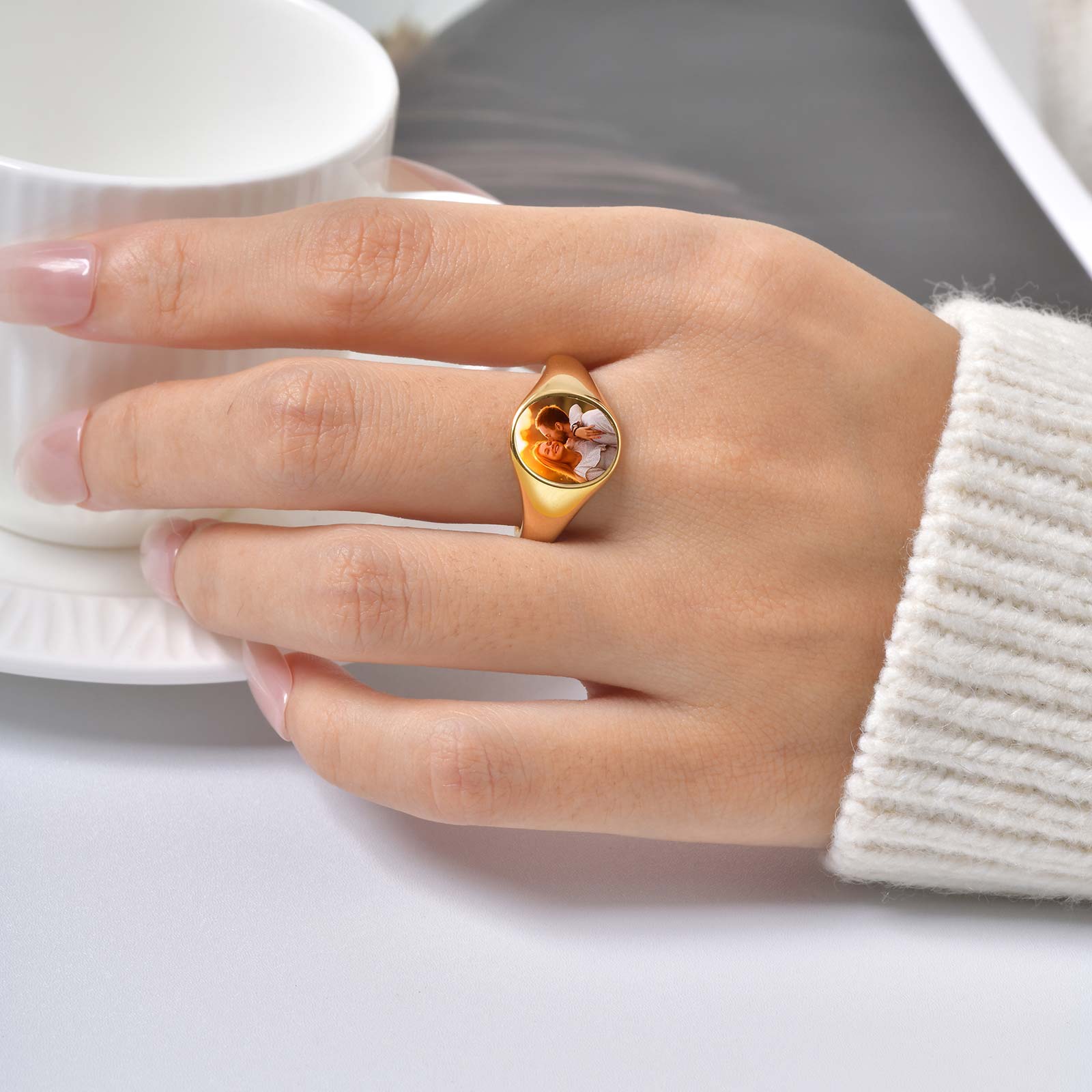 Custom Photo Signet Ring for W - Statement Cocktail Ring 评论和价格