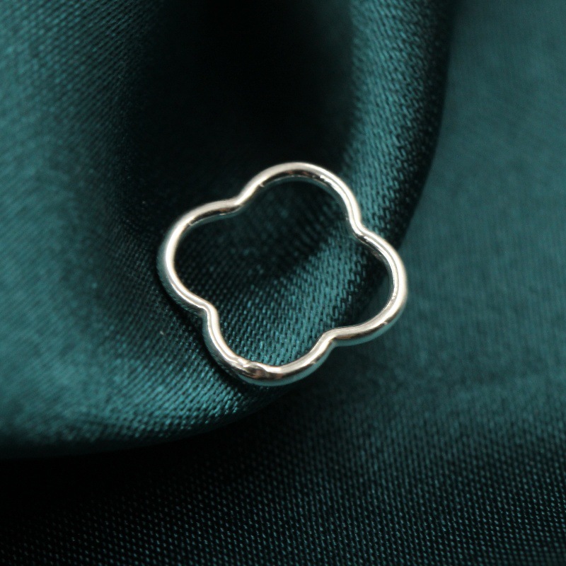 10mm Four-Leaf Clover Jump Rin - Sterling Silver Ring 评论和价格